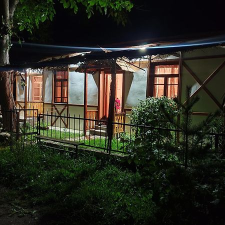 Hnameni Stepanavan Guesthouse - Hotel חדר תמונה